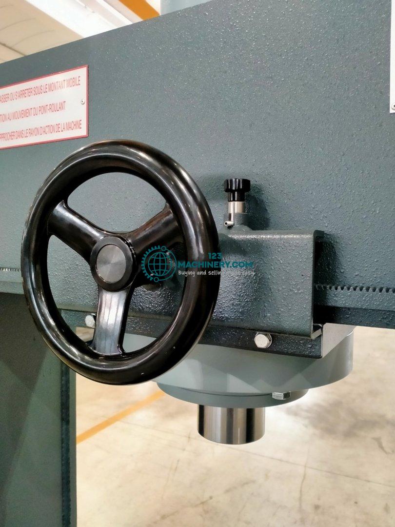 Hydraulic workshop press SICMI PBM 70 M