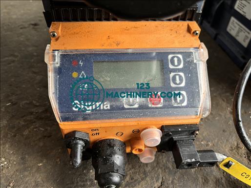 Toon advertentie Sigma S2CAHM07120PVT Metering pump