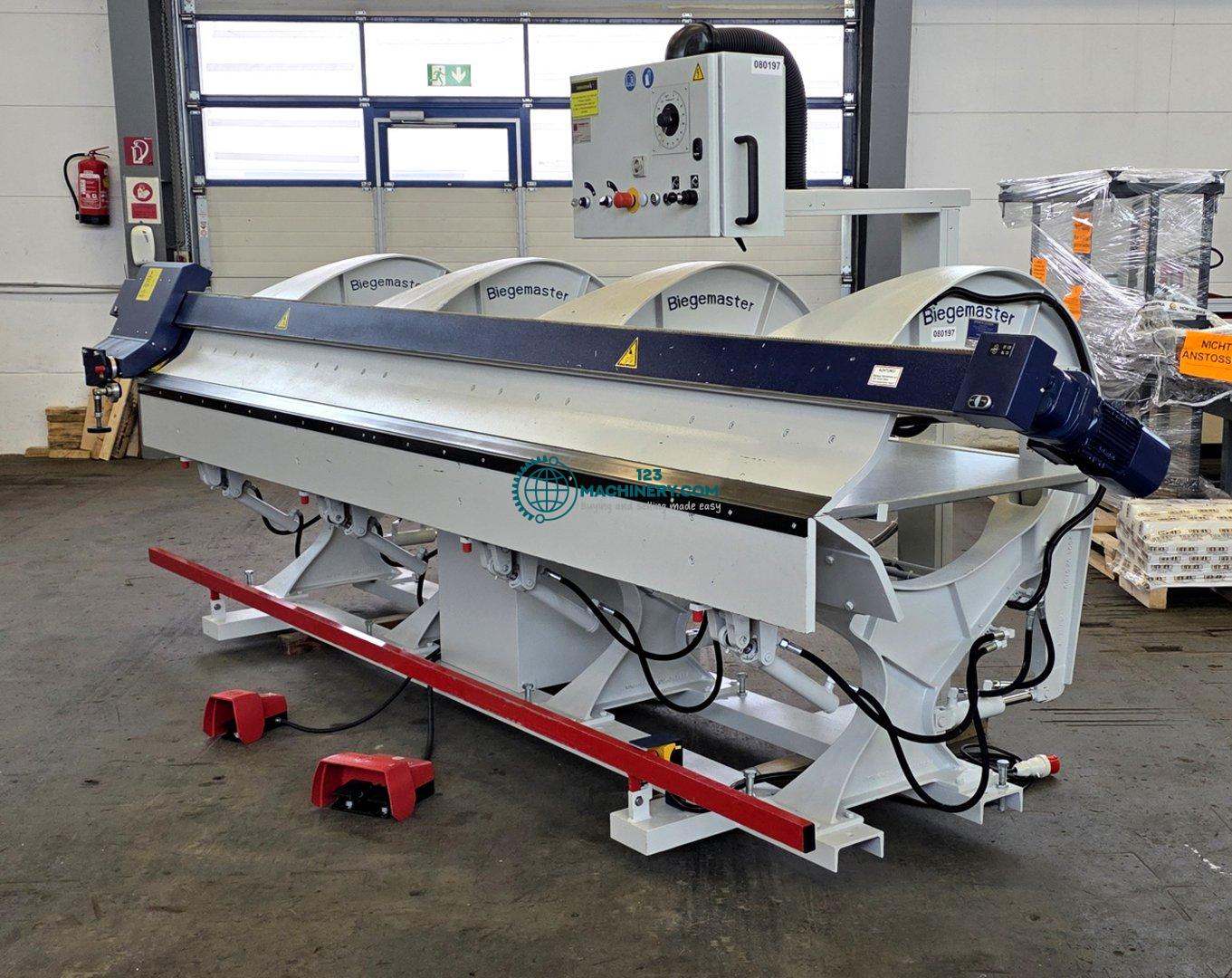 Hydraulic long folding machine BIEGEMASTER DURA 4.1,25