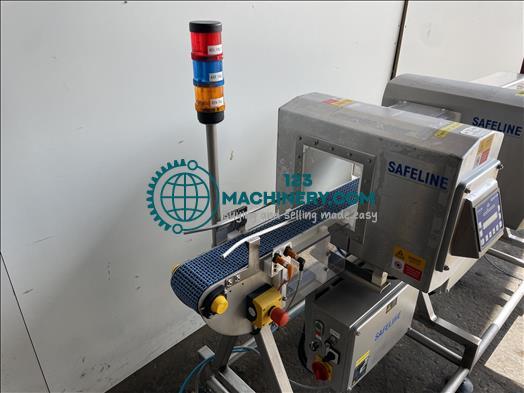 Safeline Twin head metal detector