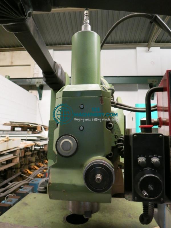 Afficher l`annonce Fräsmaschine - Universal