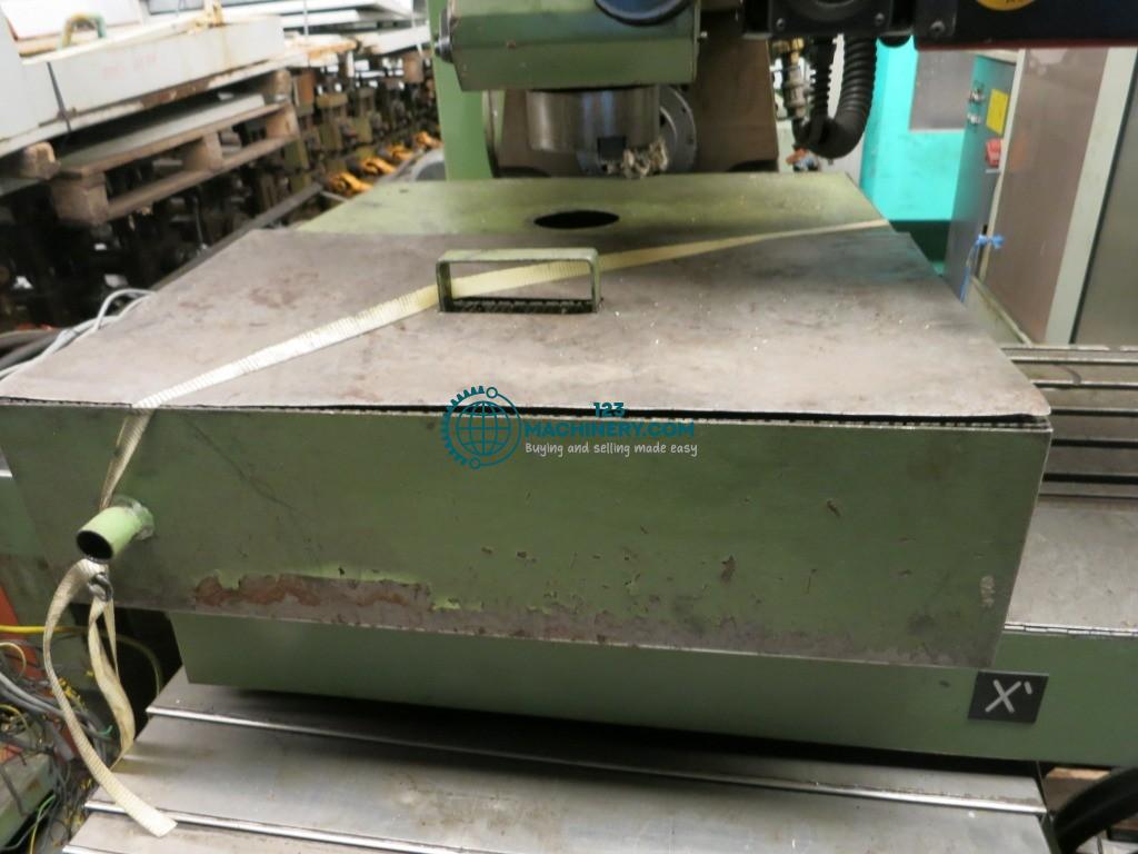 Afficher l`annonce Fräsmaschine - Universal