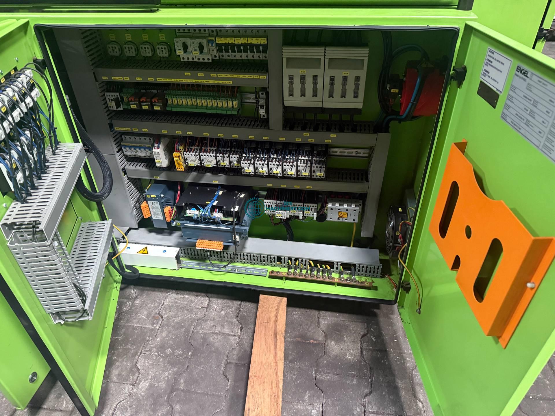 Used ENGEL insert 200 H/70 CC 200