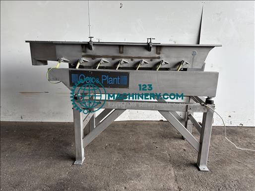 Show advert Cox and Plant Vibratory conveyor