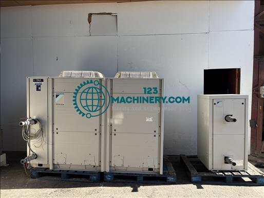 Daikin EWAQ040BAWHBH Water chiller