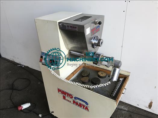 Toon advertentie Dominioni Punto and Pasta Pasta extruder machine