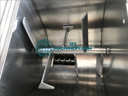 Toon advertentie Dominioni Punto and Pasta Pasta extruder machine