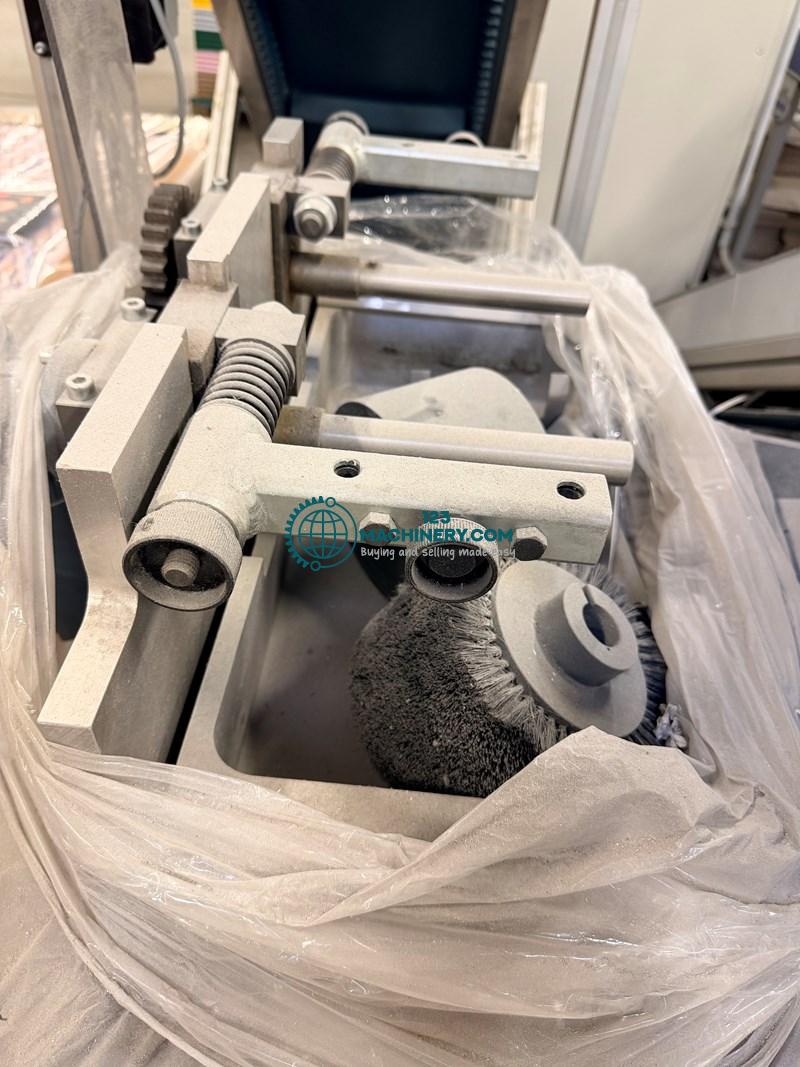 Sigloch BBL-30 back gluing line