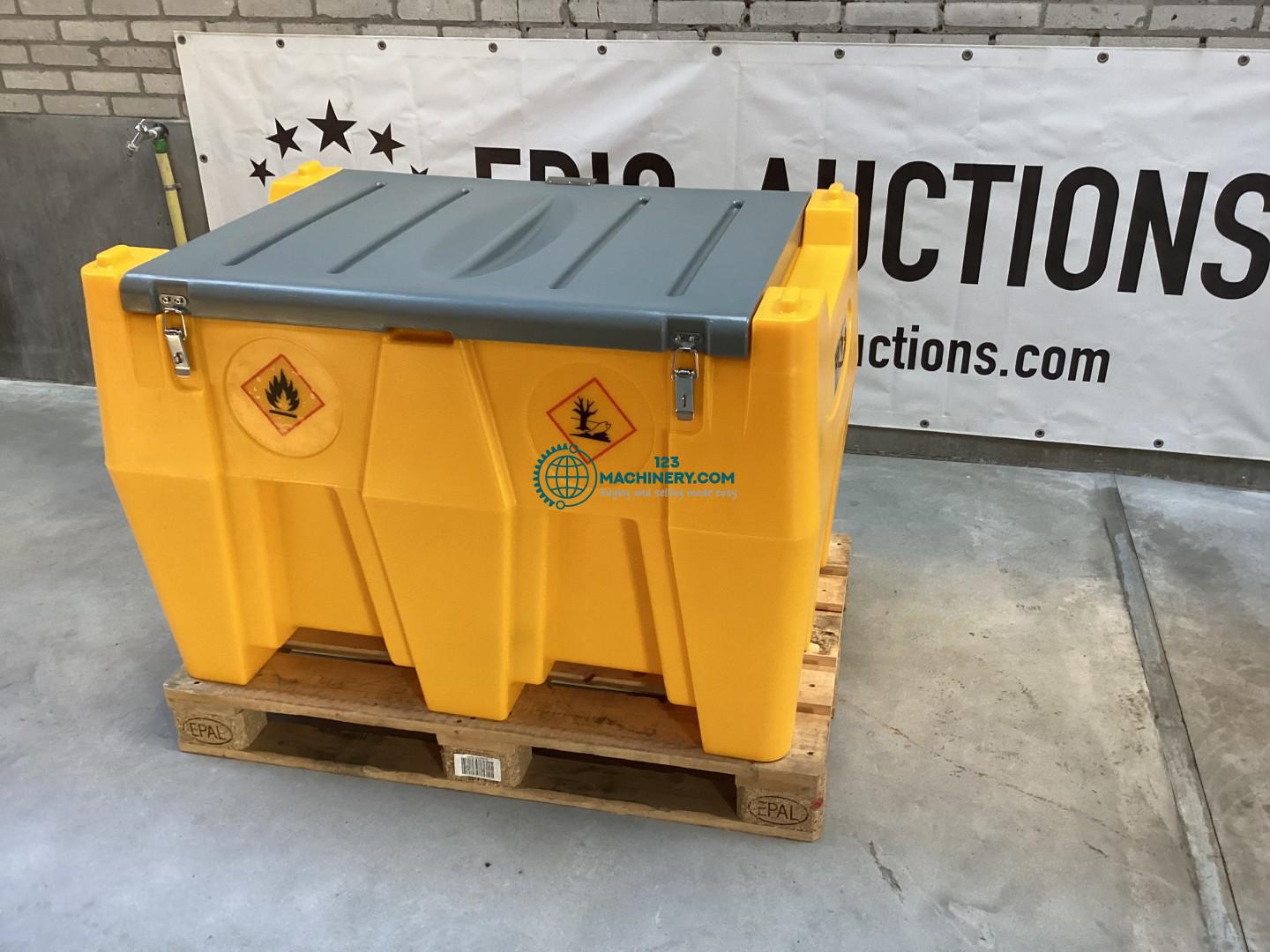 Inserat anzeigen Ungebraucht Eversteel Dieseltank 440ltr