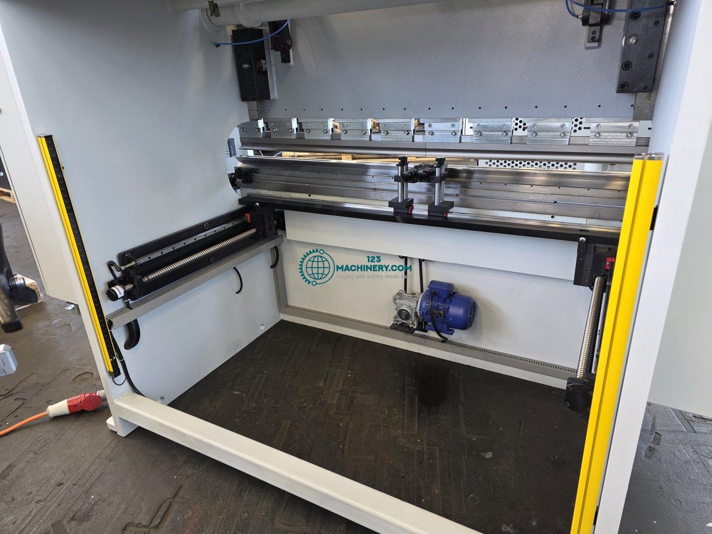 Hydraulic NC press brake HESSE by ISITAN Edgebender 2160