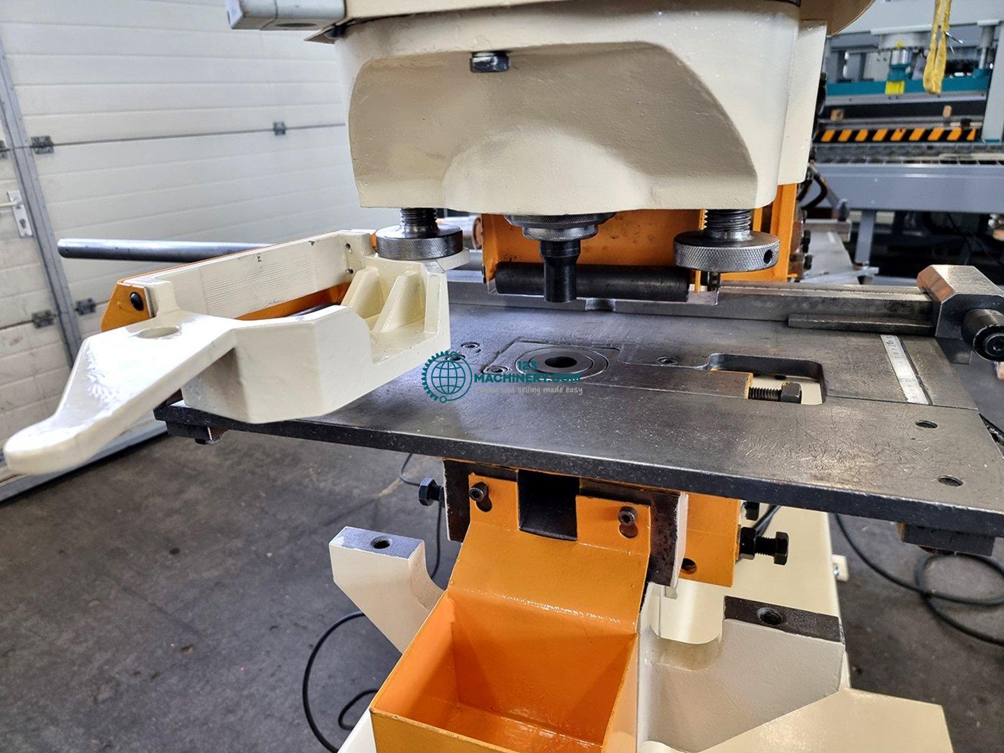 Mostrar anuncio Steelworker GEKA HYD 110 A