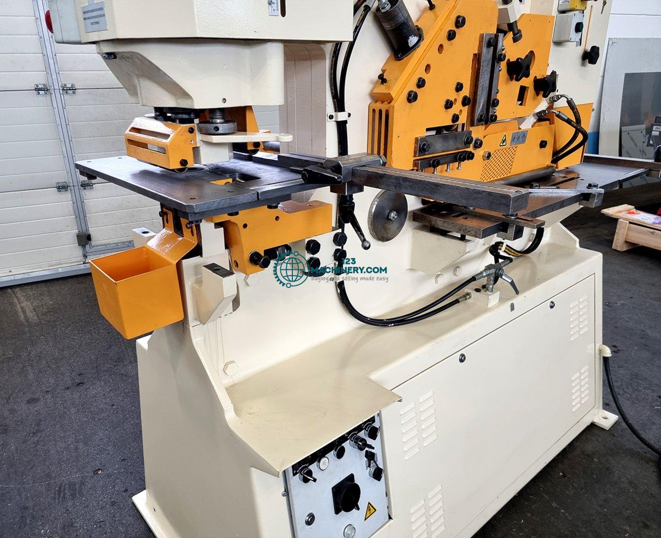 Mostrar anuncio Steelworker GEKA HYD 110 A