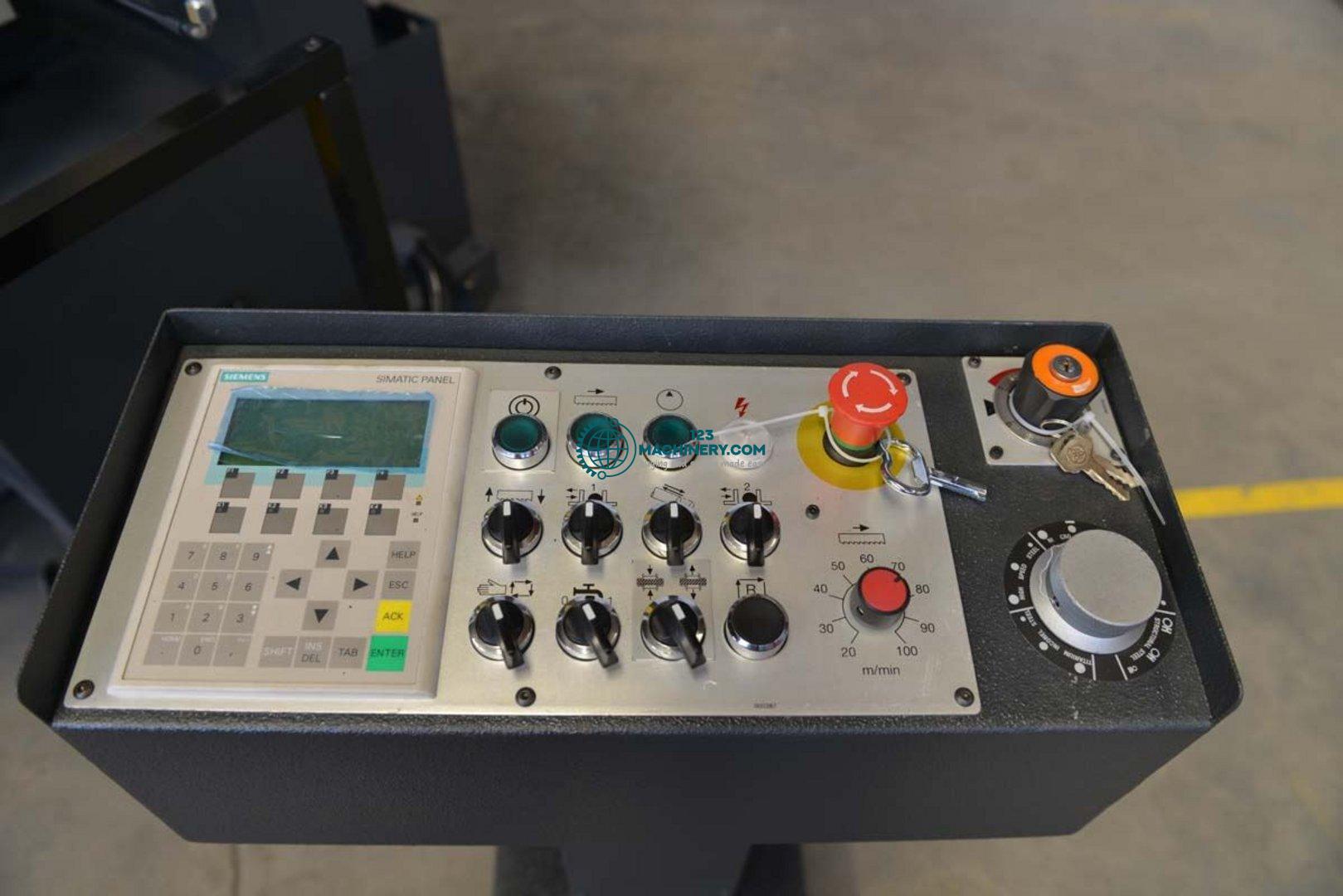 Fully automatic band saw HESSE by BEKA-MAK BMSO 44