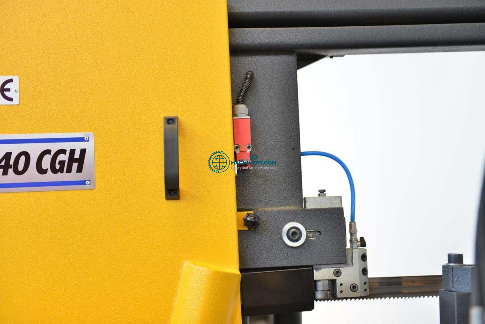 Fully automatic band saw HESSE by BEKA-MAK BMSO 44