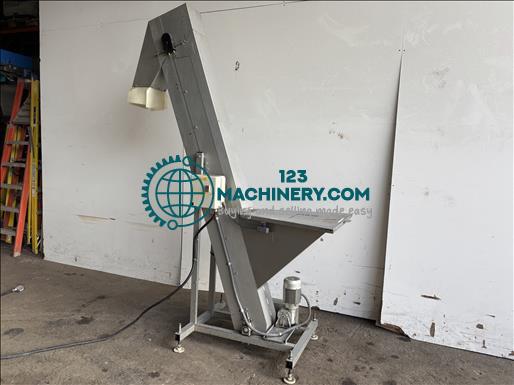 Show advert NNP Flighted elevator conveyor