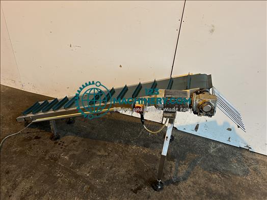 NNP Flighted elevator conveyor