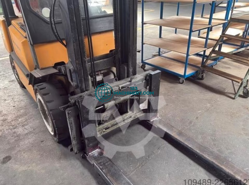 Jungheinrich TFG 30 / 316 ZT - GASGABELSTAPLER mit erst 970