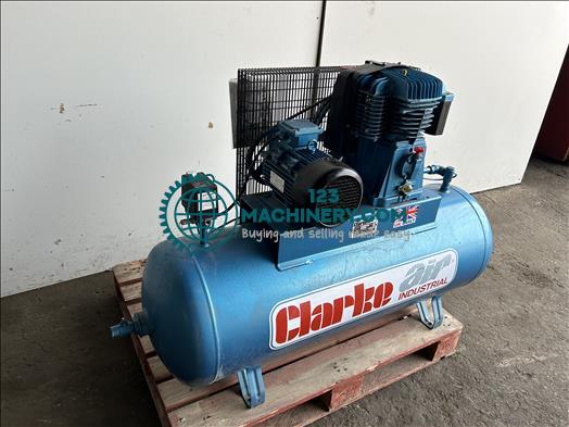 Clarke SE25C200 Air compressor