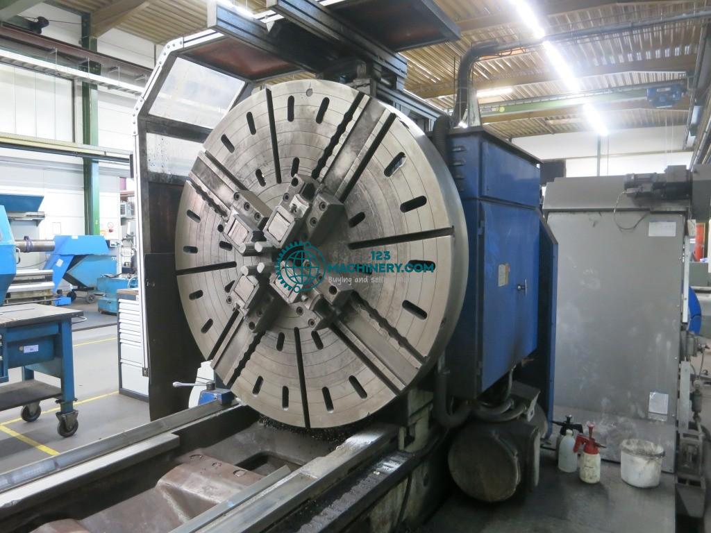 Leit- und Zugspindeldrehmaschine