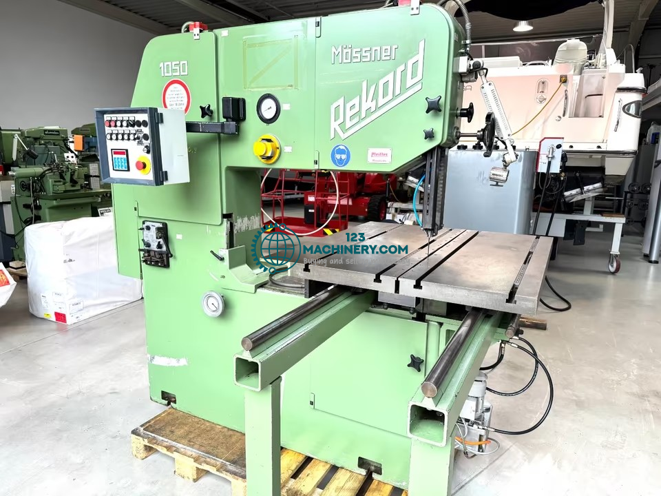 Mössner Rekord SFF 1050 Vertikalbandsäge