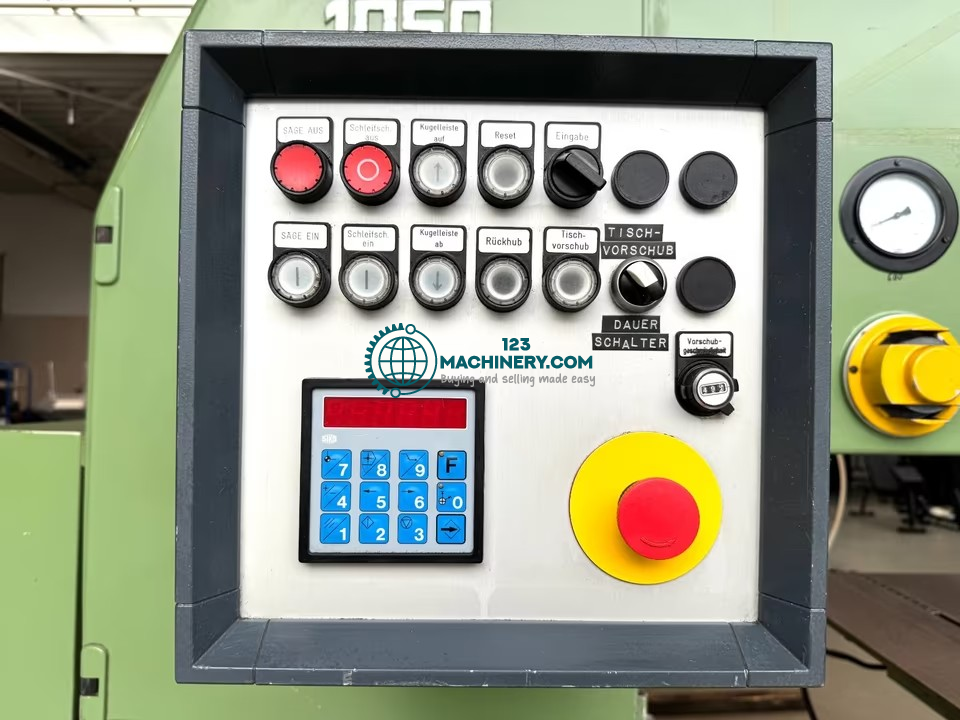 Mössner Rekord SFF 1050 Vertikalbandsäge