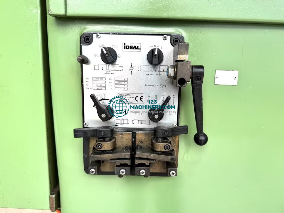 Mössner Rekord SFF 1050 Vertikalbandsäge