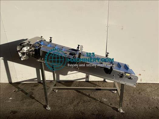 Ctrak Flighted elevator conveyor