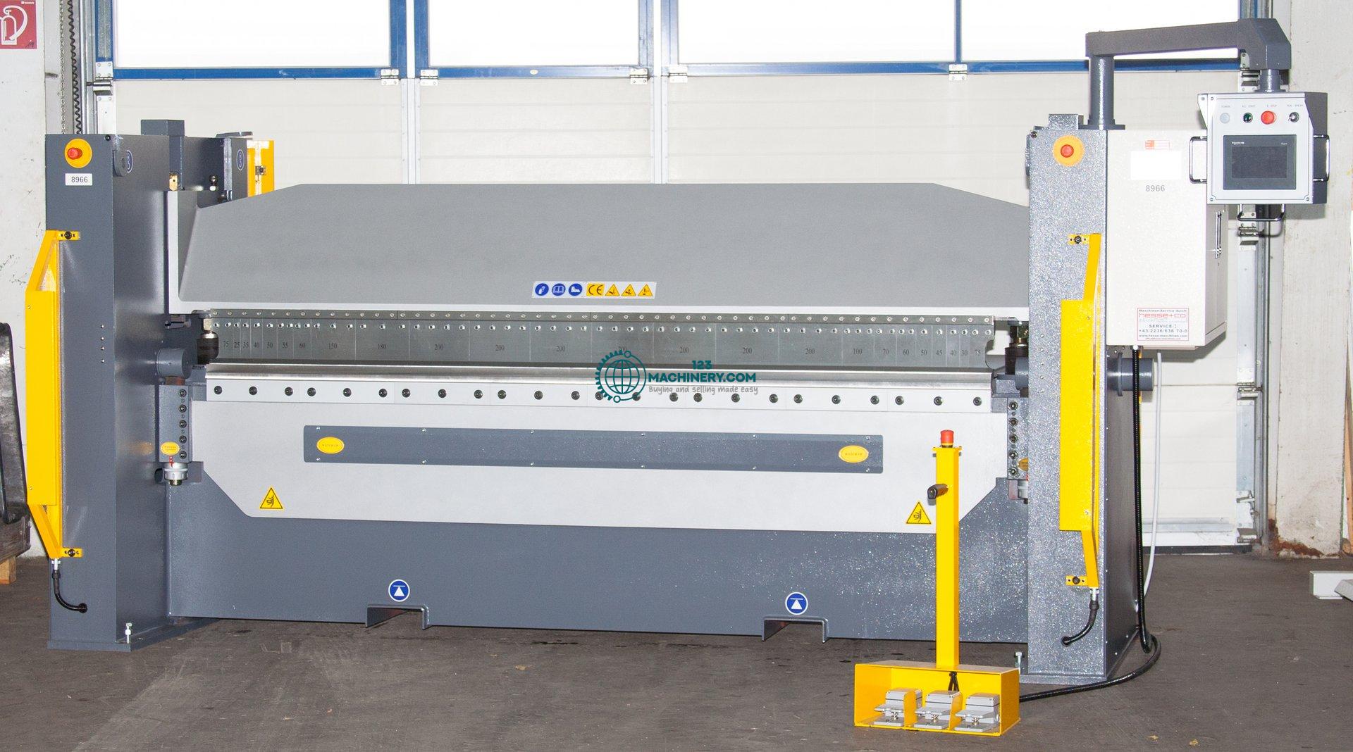 Hydraulic folding machine FINTEK V-AMH 3135