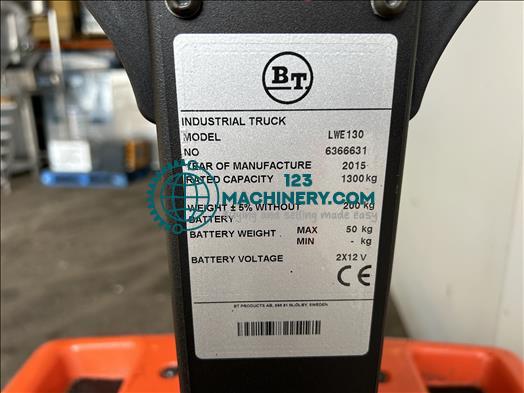 Toyota LWE130 Powered pallet truck