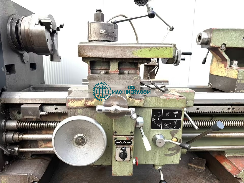 VOEST DA 360 - Leit & Zugspindeldrehmaschine -Heidenhain