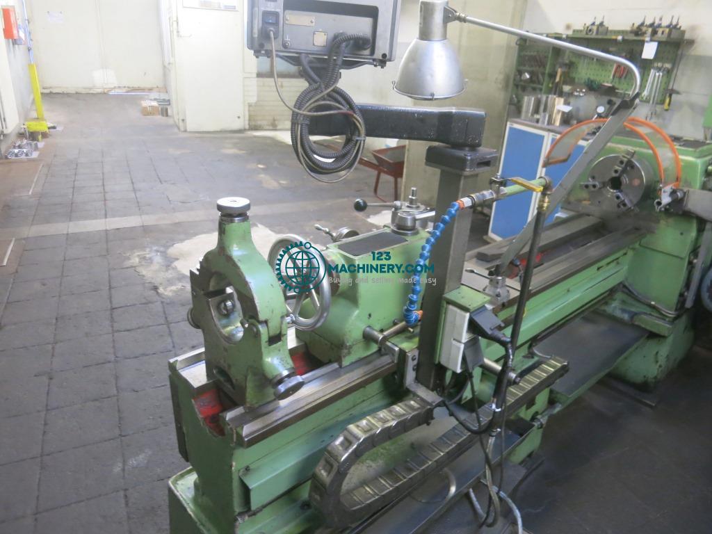 Leit- und Zugspindeldrehmaschine