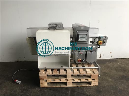 Safeline Signature Metal Detector