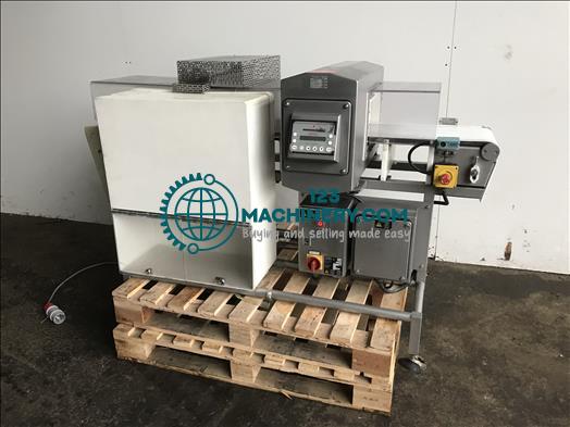 Safeline Signature Metal Detector