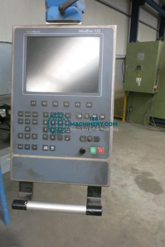 Abkantpresse - hydraulisch