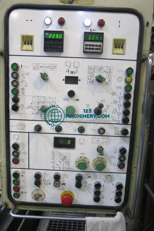 Toon advertentie Führungsbahnschleifmaschine - Doppelst.