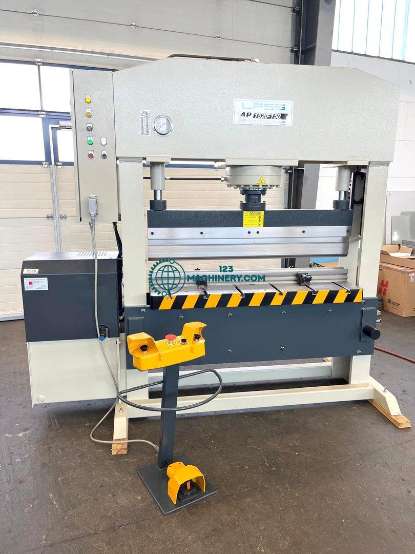 Hydraulische Werkstattpresse mit Abkantvorrichtung HESSE by 