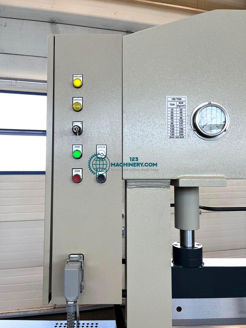 Hydraulische Werkstattpresse mit Abkantvorrichtung HESSE by 