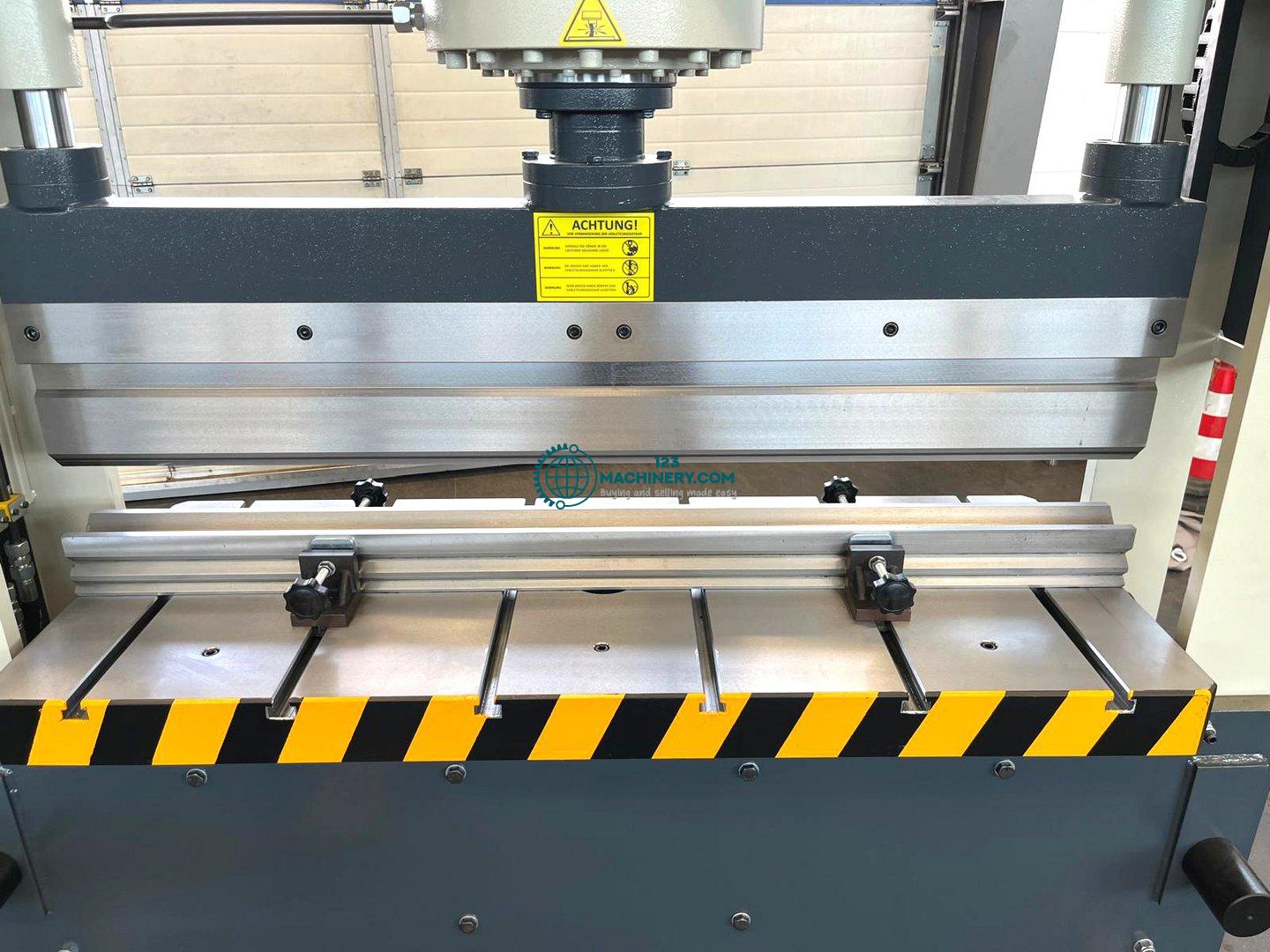 Hydraulische Werkstattpresse mit Abkantvorrichtung HESSE by 