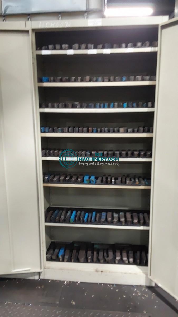 Inserat anzeigen Türenschrank