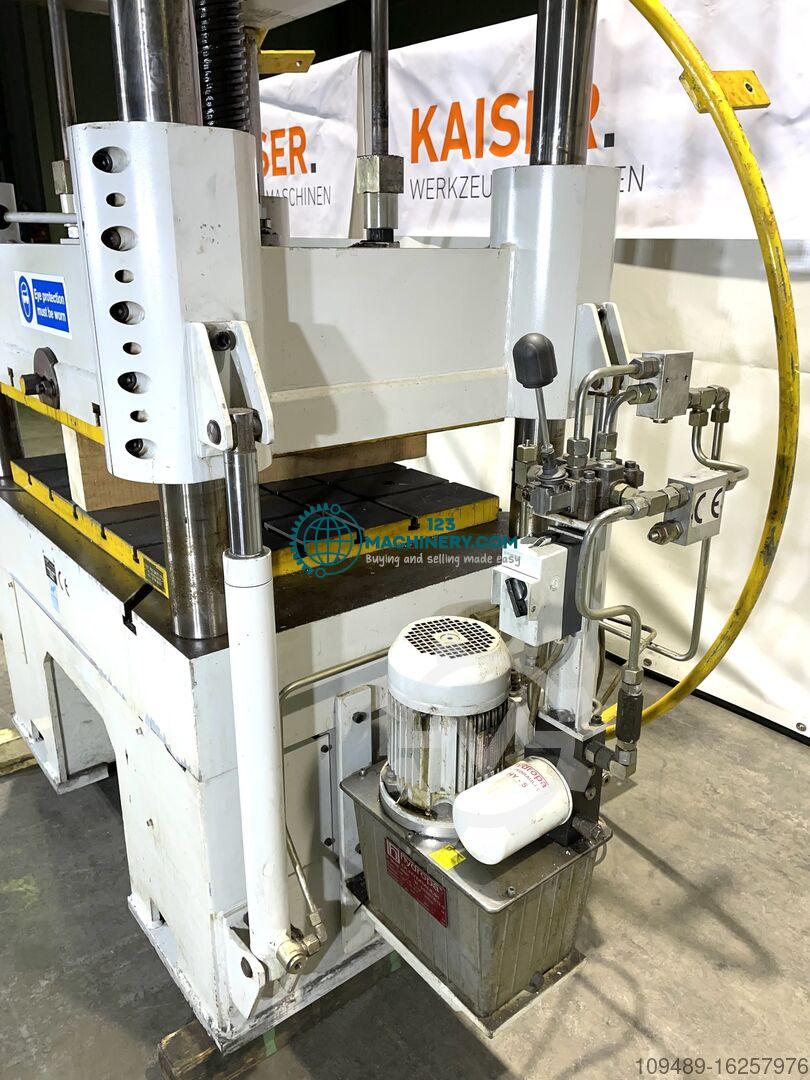 Toon advertentie AGEO SP 60 / 1000 Viersäulenhandspindelpresse