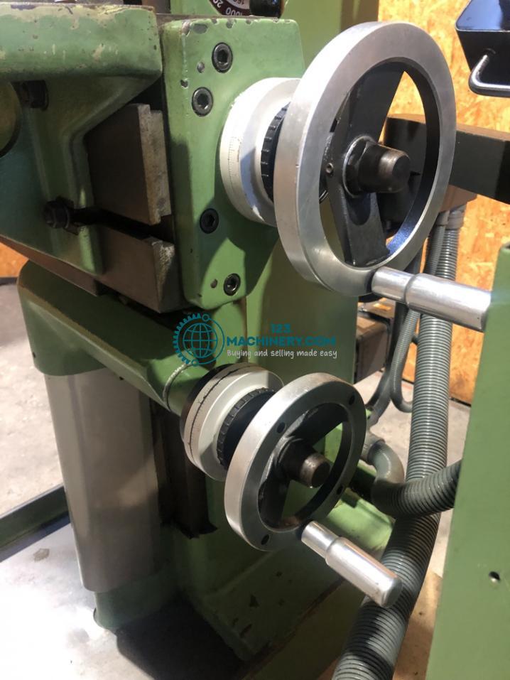 Afficher l`annonce DECKEL FP 1 Aktiv milling machine manual