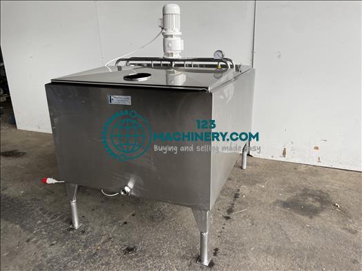 Show advert Freezepack 500l mixing tank