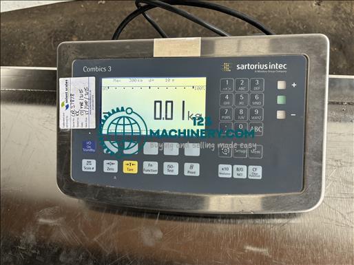 Sartorius Combics3 Platform scale