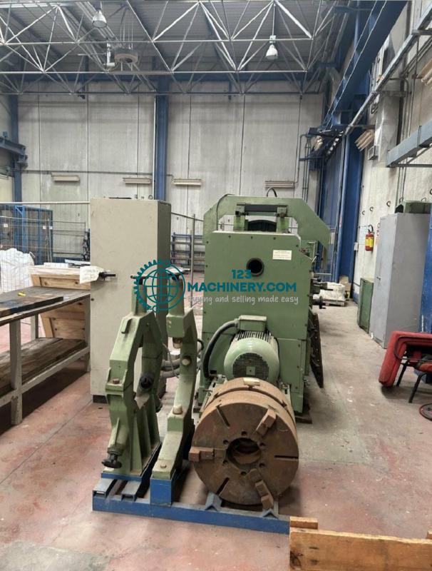 Leit- und Zugspindeldrehmaschine