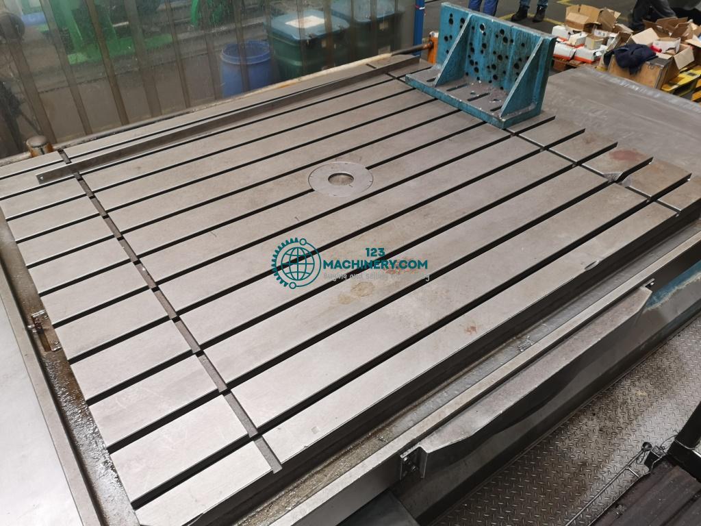 Toon advertentie Tischbohrwerk