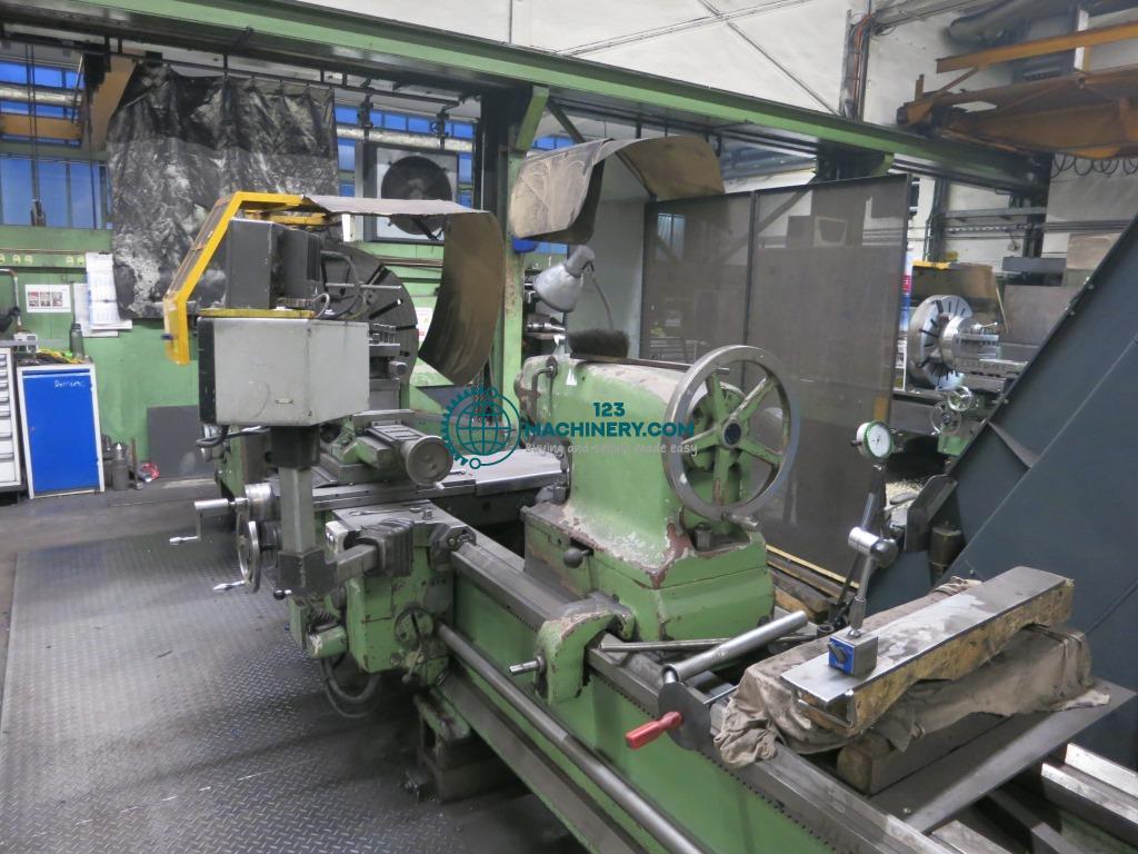 Leit- und Zugspindeldrehmaschine