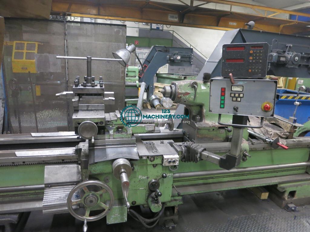 Leit- und Zugspindeldrehmaschine