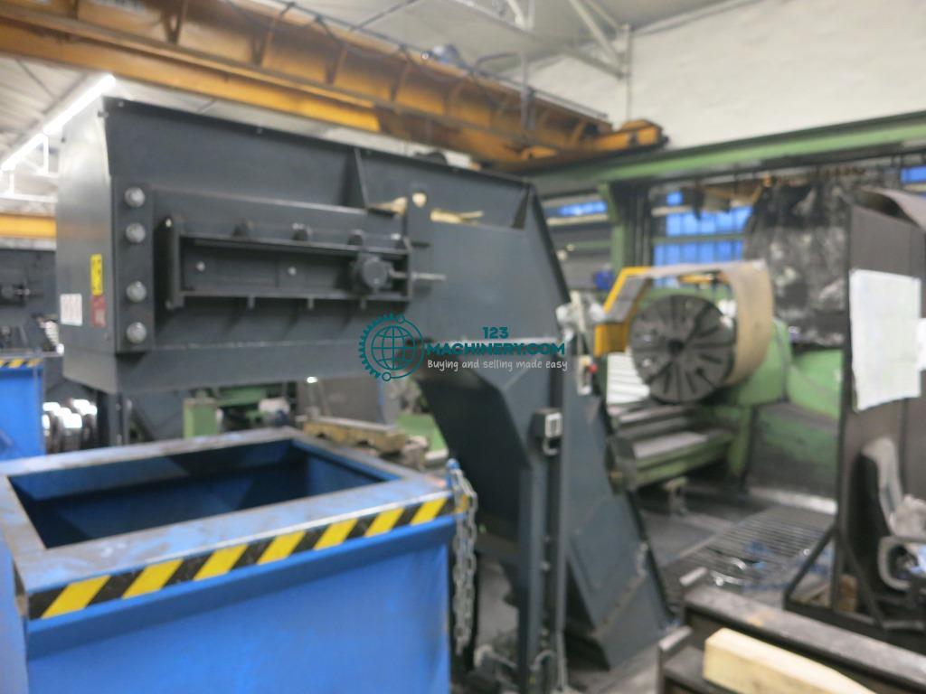 Leit- und Zugspindeldrehmaschine