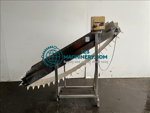 Mostrar anuncio NNP Flighted elevator conveyor