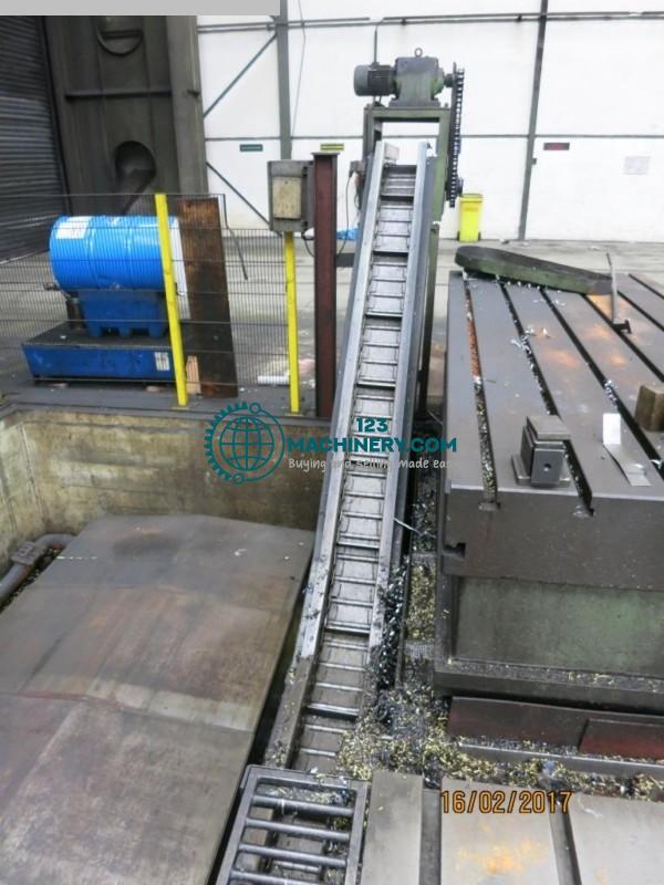 Plattenbohrwerk - Traghülse